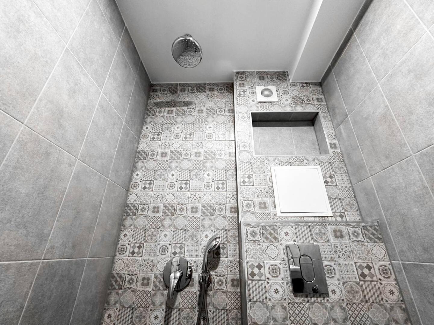 6 6 Bathrooms 2 Levels Kitchens Апартаменти Софія