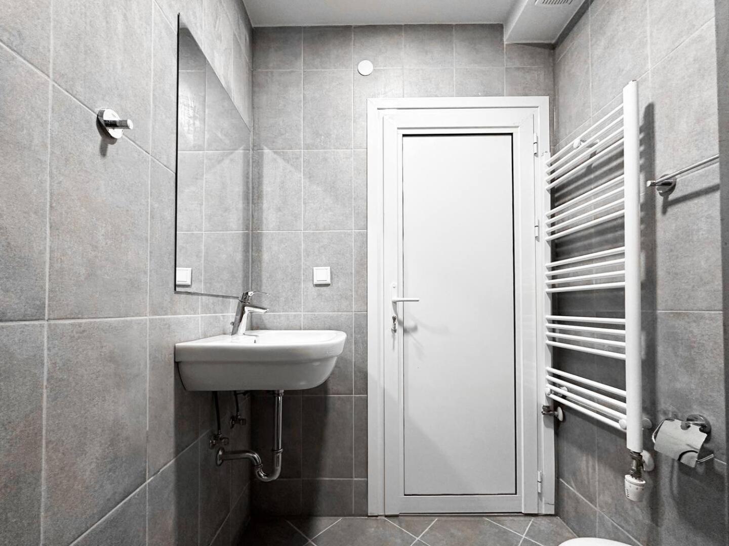 6 6 Bathrooms 2 Levels Kitchens Апартаменти *