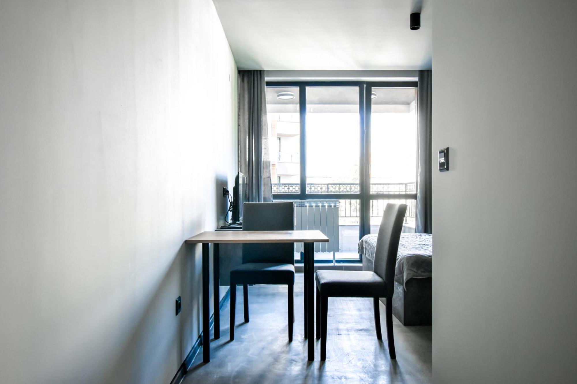 6 6 Bathrooms 2 Levels Kitchens Апартаменти *